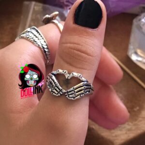 Anillo bones love