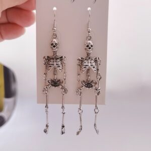 Aretes real skeleton