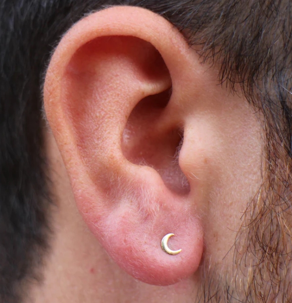 Joya de piercing media luna labret push pin de oro Leroi